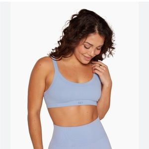 SET ACTIVE SCULPTFLEX®
LOW BACK CAMI BRA